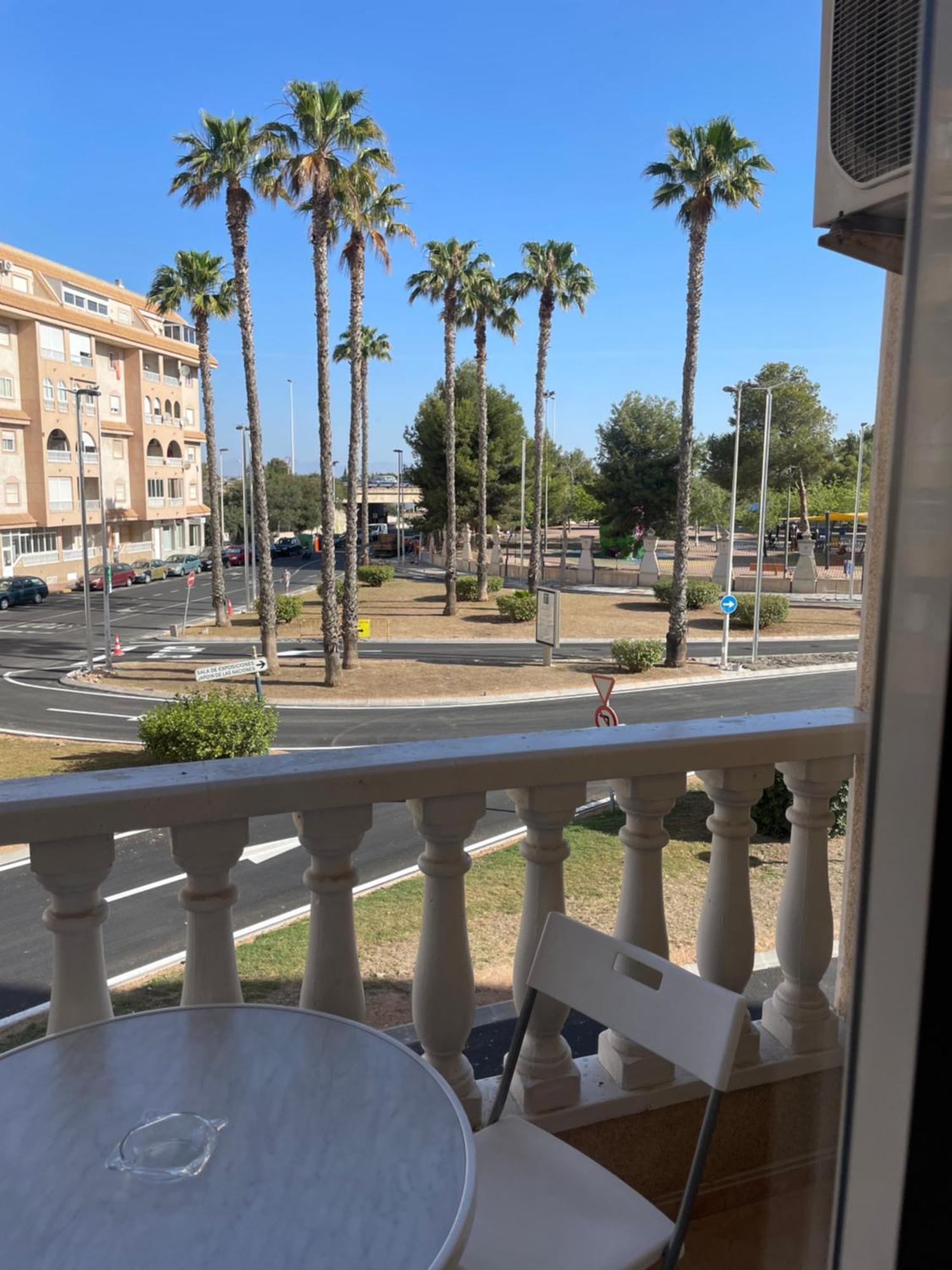 Nice Apartment Near The Park Torrevieja Exterior photo